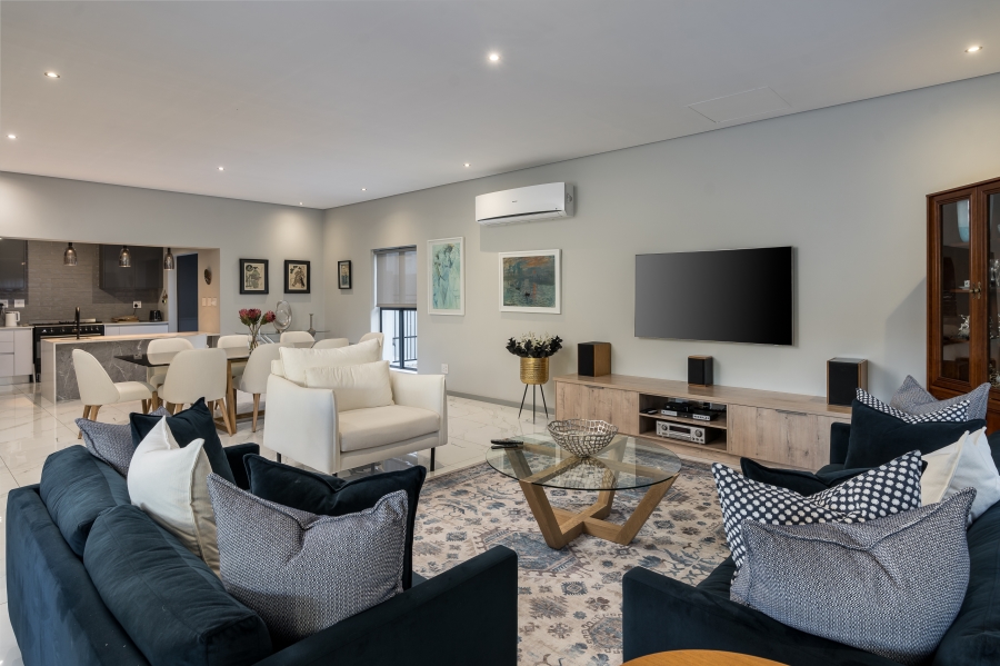 3 Bedroom Property for Sale in Val De Vie Estate Western Cape